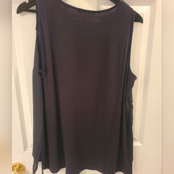 Black Swing Tank Top - Picture 4 of 9